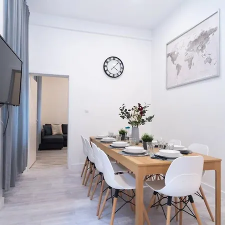 Apartment Large Airconditioned Budapest