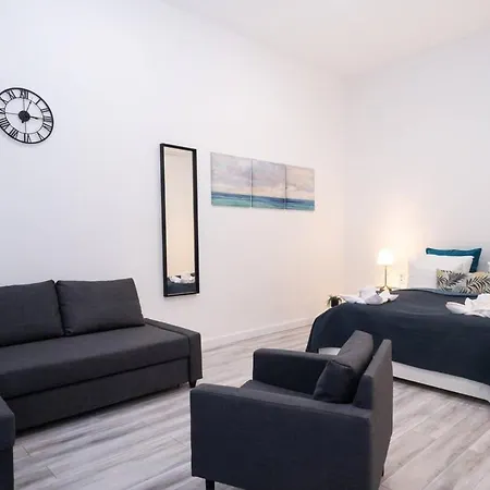 Apartment Large Airconditioned