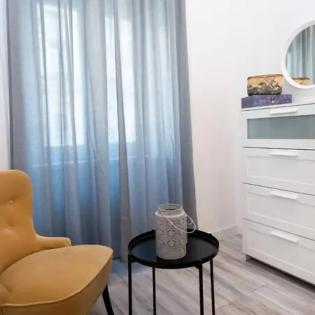 Apartment Large Airconditioned