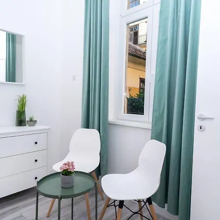 Large Airconditioned Daire *